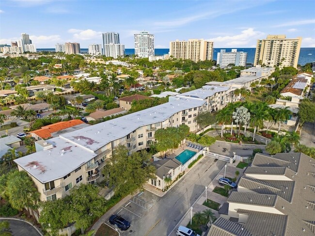 Building Photo - 1967 S Ocean Blvd