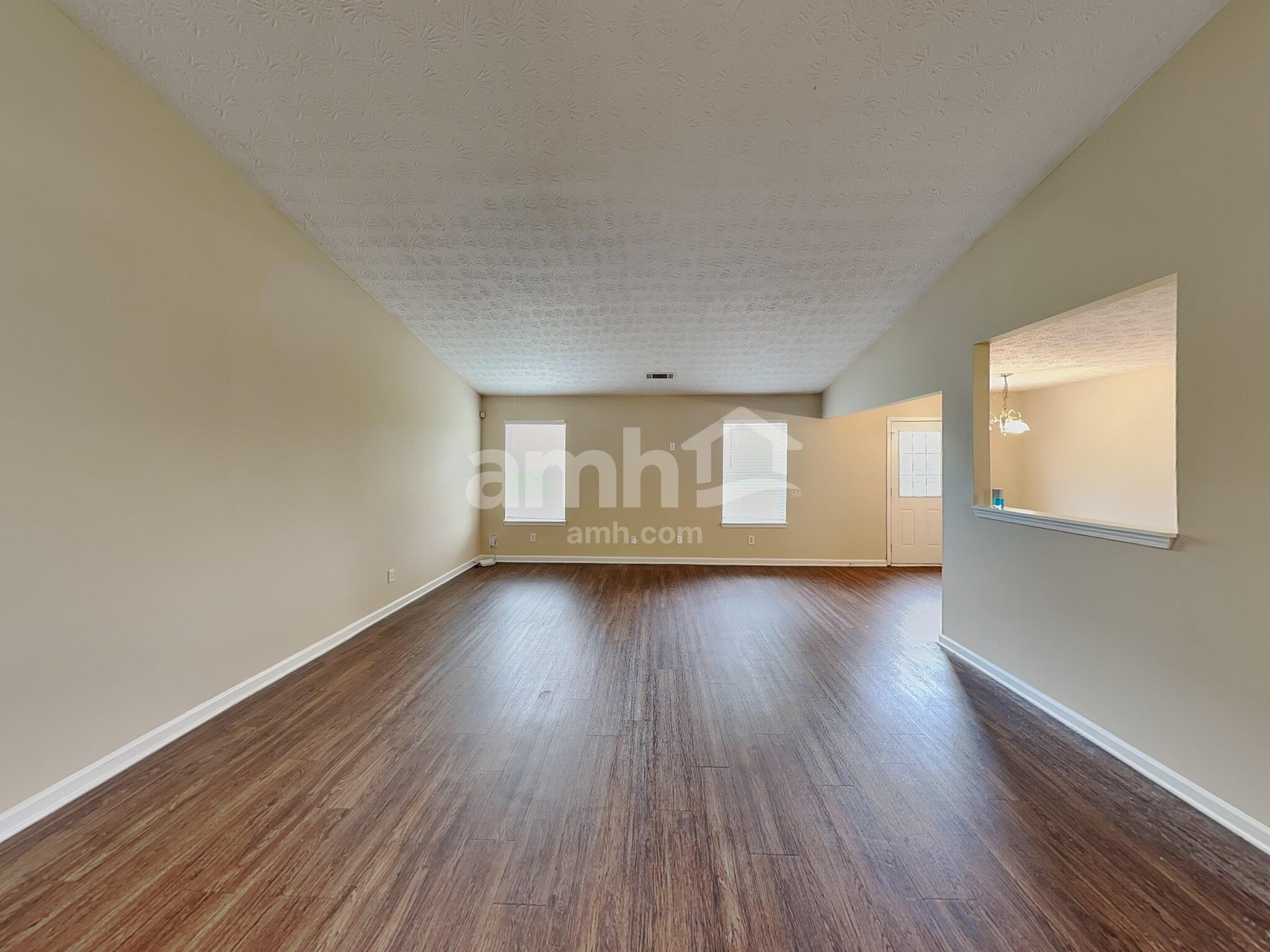 Building Photo - 186 Dean Way