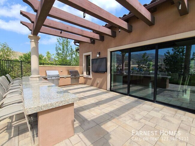Building Photo - 12073 Carabela Ct