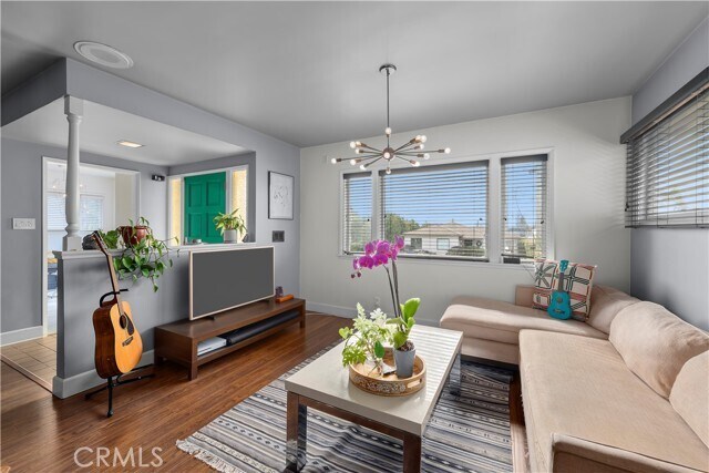 Building Photo - 1647 Mathews Ave