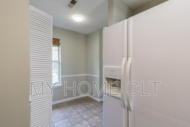 Building Photo - 5626 Amity Springs Dr