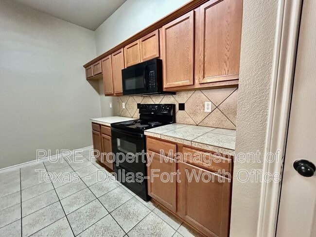 Building Photo - 1421 Piedmont Dr