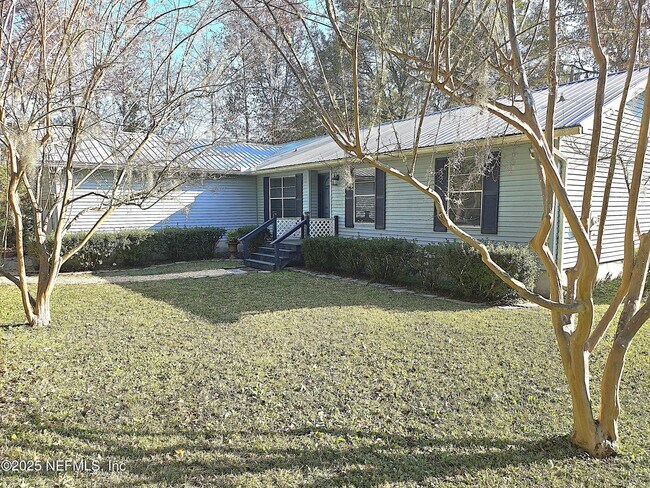 Building Photo - 8201 Hall Ln