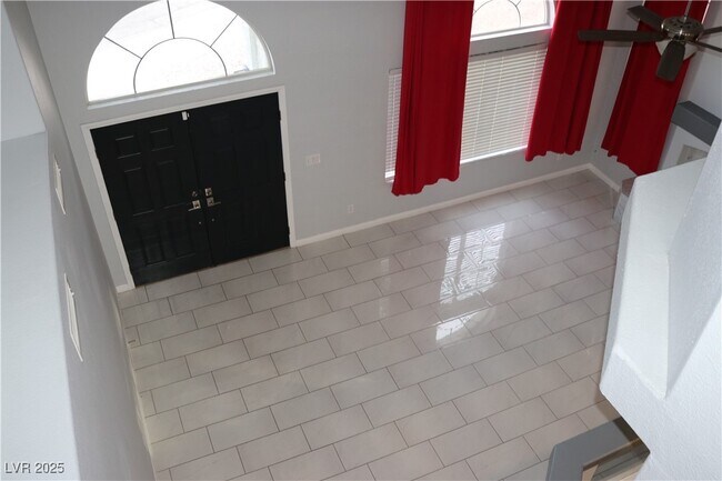 Building Photo - 3733 Deer Flats St