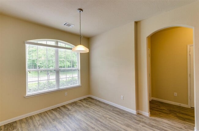Building Photo - 11817 Mockingbird Ln
