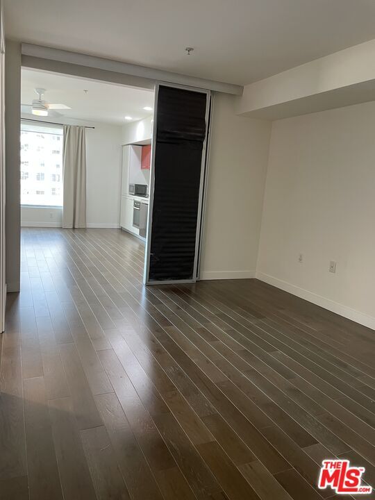 Building Photo - 901 Flower St