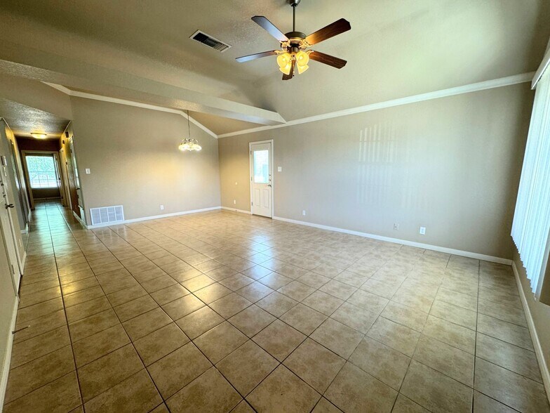 Building Photo - 1213 Powder River Dr