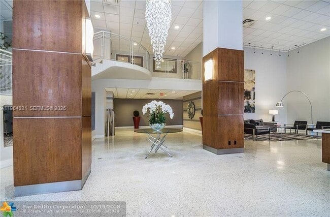 Building Photo - 3000 S Ocean Dr