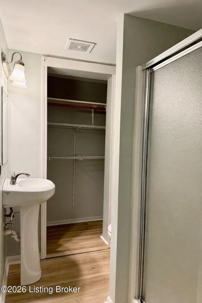 Building Photo - 5610 Haunz Ln