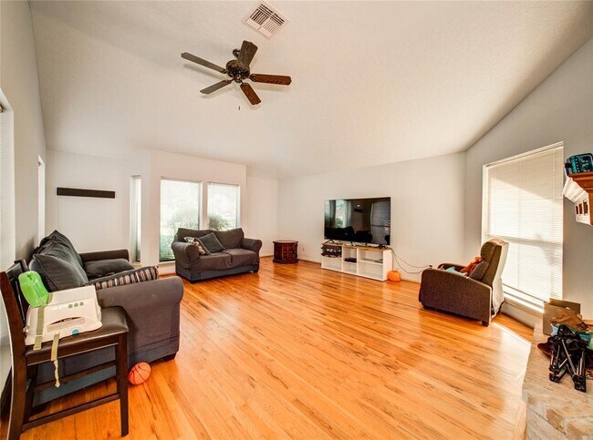 Building Photo - 14226 Woodnook Dr
