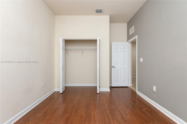 Building Photo - 9036 SW 170th Pl