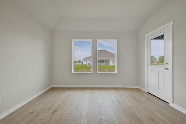 Building Photo - 160 Davis Mountain Dr