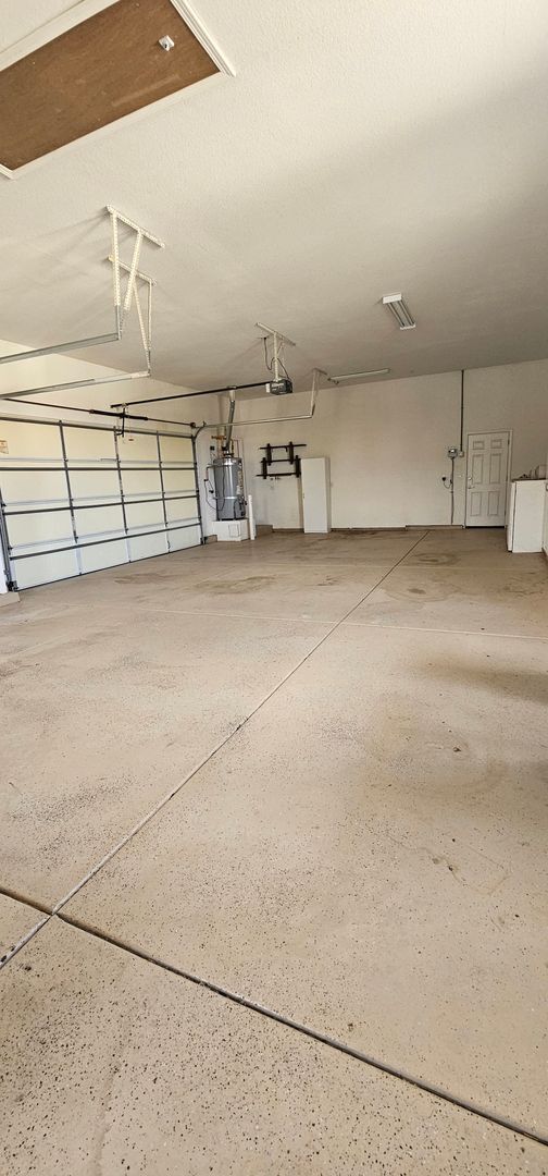 Building Photo - 5 Bed 4 bath 3 car garage Southwest Vistas FOR RENT