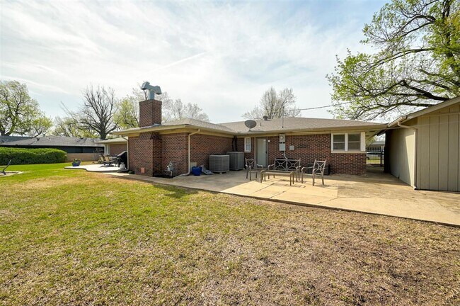 Building Photo - 3127 NW 69th St