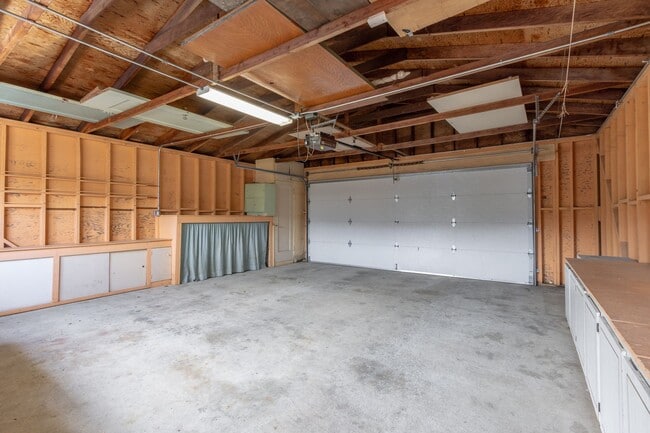Building Photo - 2BR Home + Bonus Room with Yard & 2-Car Garage | Near Oyster Point | YouTube Tour