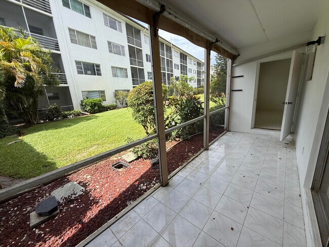 Building Photo - 4500 N Flagler Dr