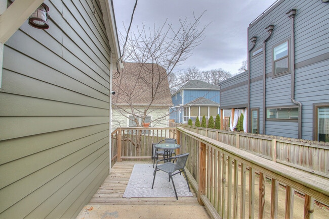 Building Photo - 1609A Cahal Ave