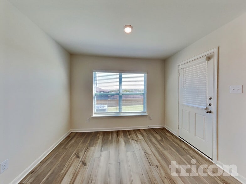 Building Photo - 123 Switchback Hl Rd