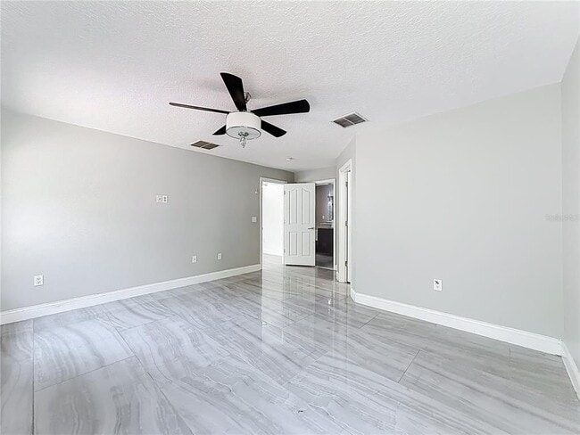 Building Photo - 12844 Oulton Cir