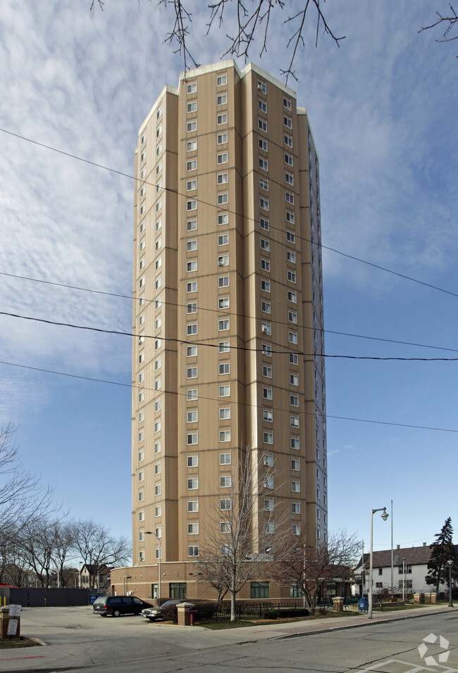 Primary Photo - Arlington Court Apartments