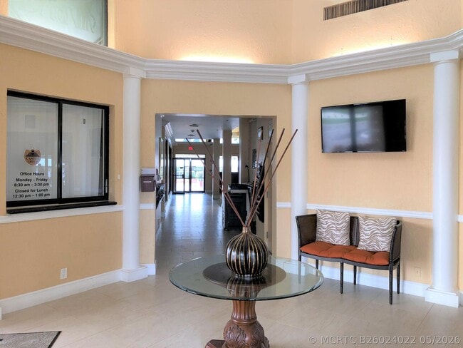 Building Photo - 7657 Lexington Club Blvd