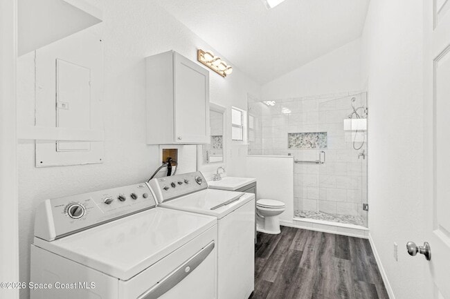 Building Photo - 1625 Hortana Dr