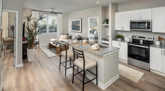 Building Photo - 10881 Caladesi Ave