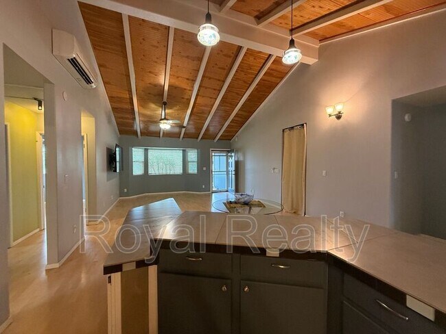 Building Photo - 128 Hoopili Akau St