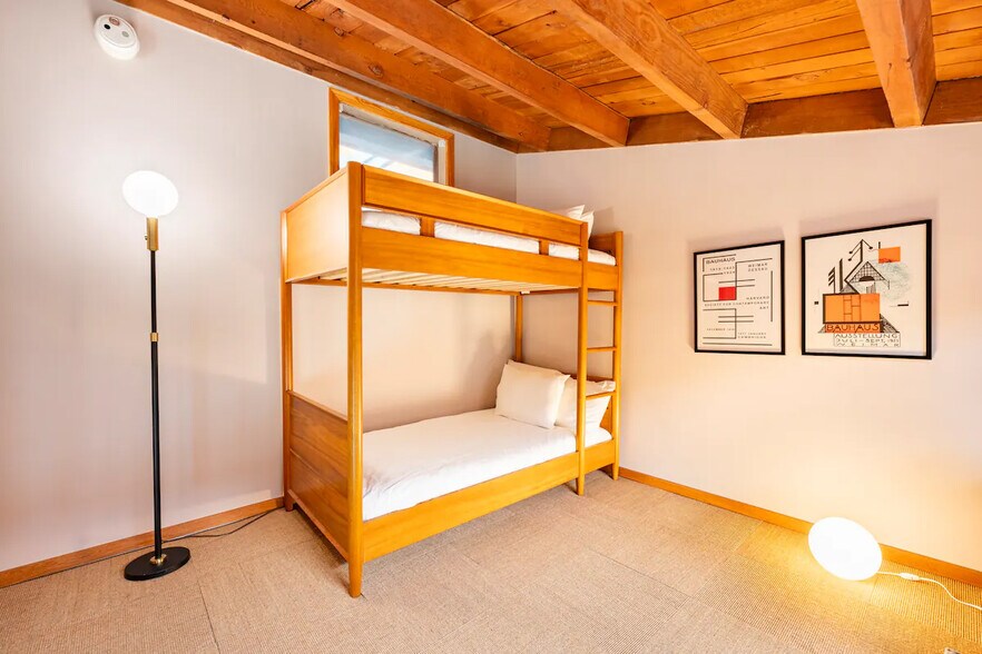 Building Photo - 2200 Lodgepole Cir