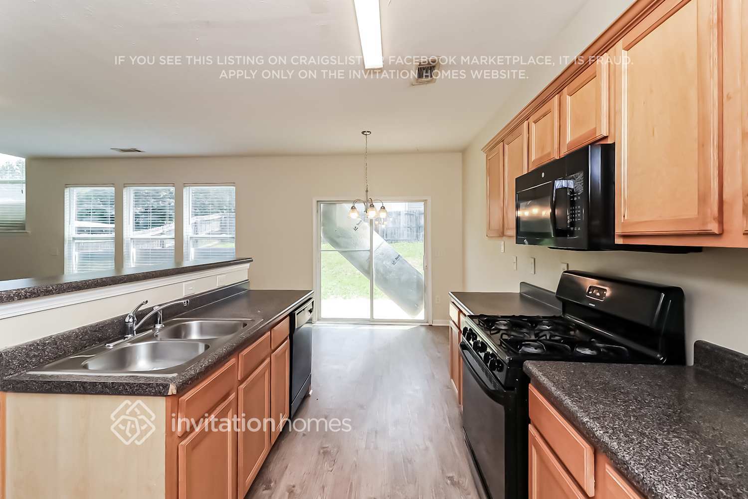 Building Photo - 3755 Shenfield Dr