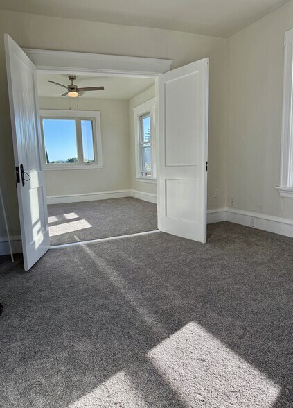 Building Photo - 643 Rathbun St
