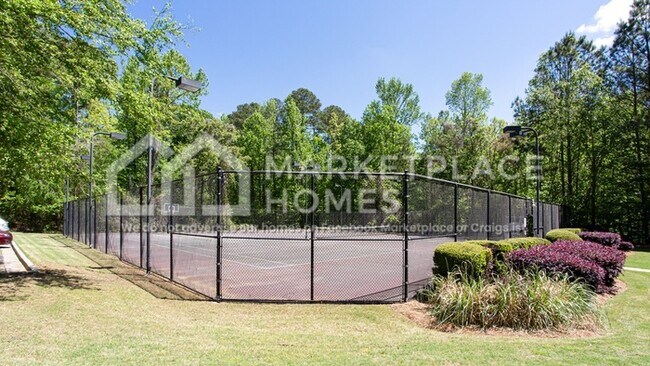 Building Photo - 602 Spanish Oak Dr