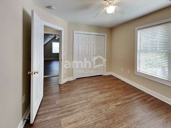 Building Photo - 1004 Ponape Ct