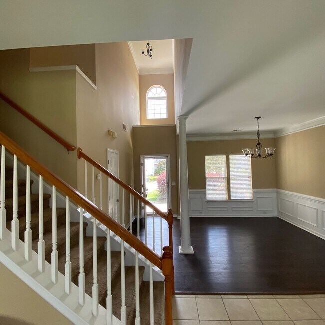 Building Photo - Plum Creek 4Br 2.5Ba