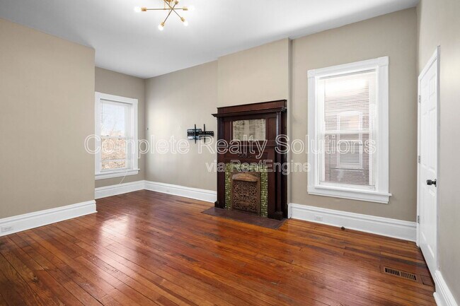 Building Photo - 2137 Russell Blvd