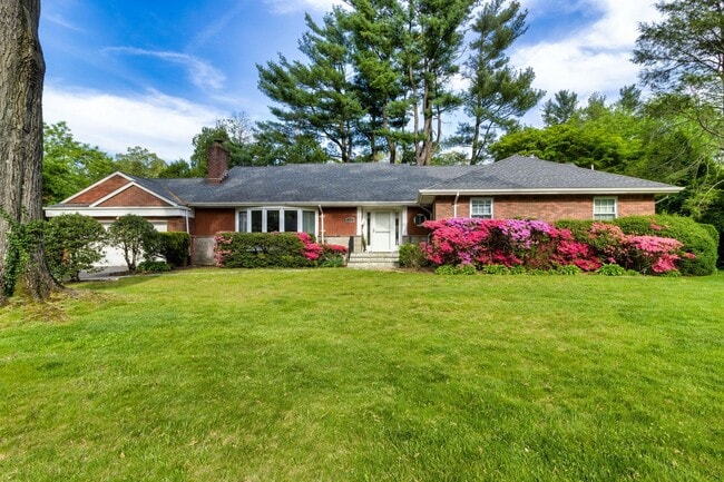 Primary Photo - 88 Spier Rd