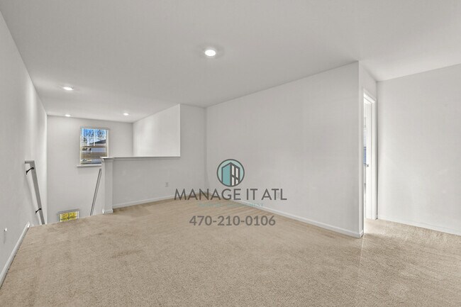 Building Photo - Brand New 5 Bedroom Home with a Master Bed...