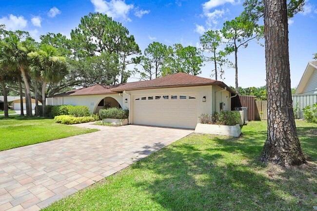 Building Photo - 13919 Wellesford Way