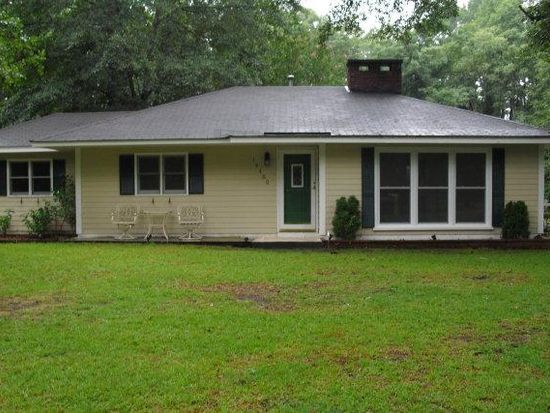 Building Photo - 13400 Oakwood Drive