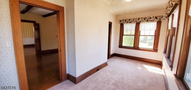 Building Photo - 54 Park Ave