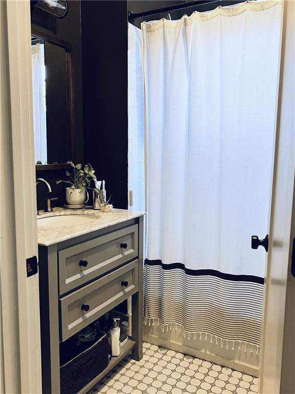 Building Photo - 322 4th Ave