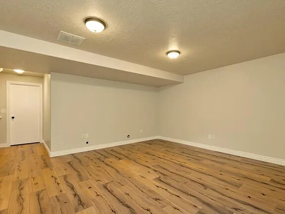 Building Photo - 2018 Stoneleigh Dr S