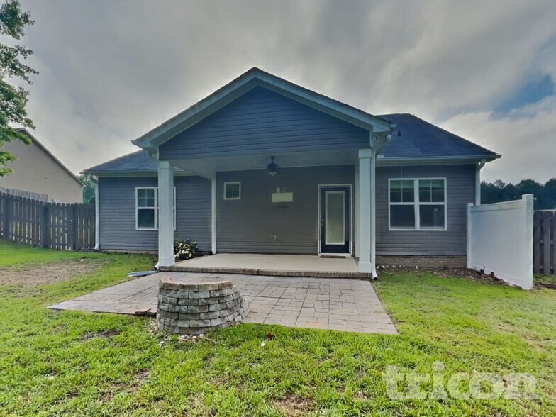 Building Photo - 230 Widgeon Way