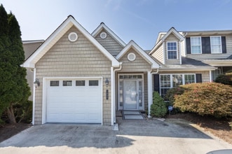 Building Photo - 1955 Oxford Ct