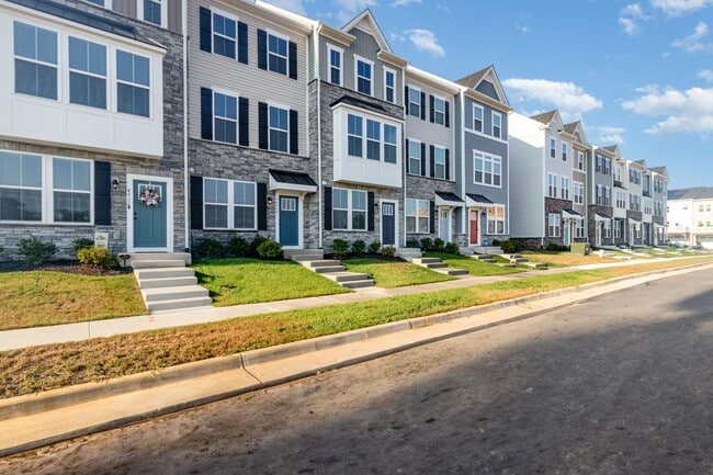 Building Photo - PRICE DROP on New Construction 3 Bedroom Townhome in Fredericksburg!!!