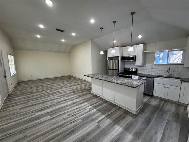 Building Photo - 4939 Corrigan Ave