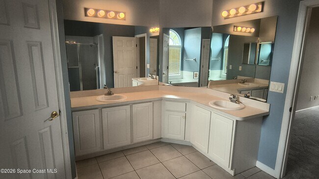 Building Photo - 582 Consolata Ave NW