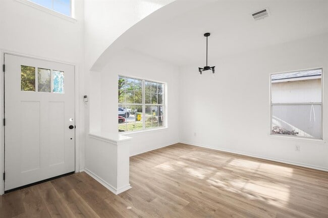 Building Photo - 13220 Constellation Dr
