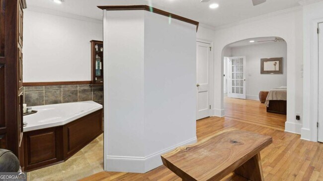 Building Photo - 857 Chattahoochee Dr