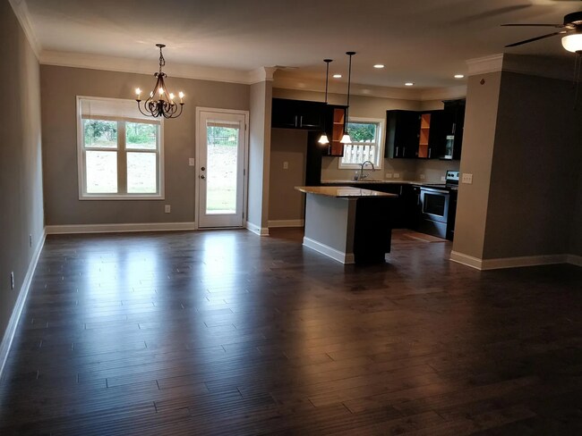 Building Photo - 2557 Pepper Ct